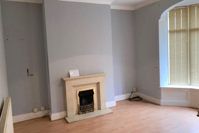 3 bed end terrace house
