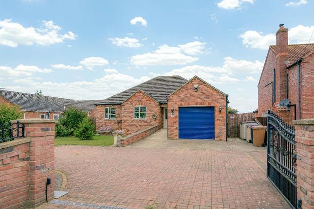 Old Main Road, Fosdyke, Boston, PE20 2BU 3 bed detached bungalow for sale