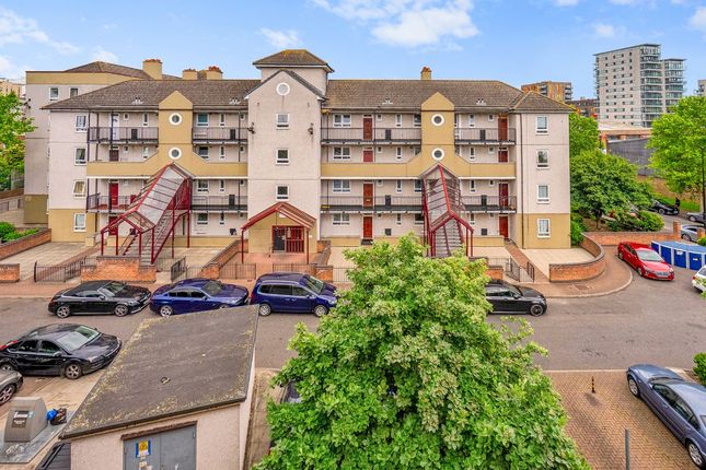 Thomas Road, Limehouse, E14 3 bed maisonette for sale