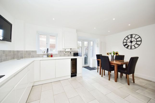 3 bedroom town house for sale