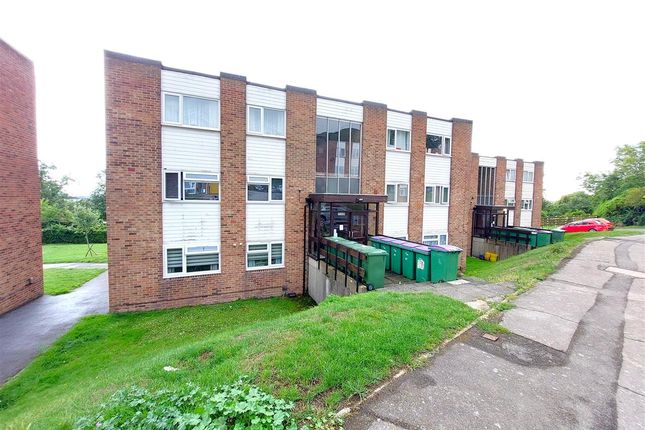 Holywell Avenue, Folkestone 2 bed flat for sale