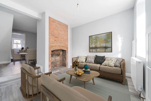 Devizes SN10 2 bed terraced house for sale