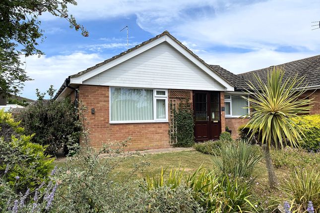 Langley Grove, Aldwick, Bognor Regis... 2 bed detached bungalow for sale