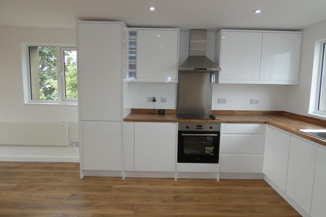 3 bedroom flat for sale