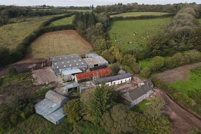 Llanddarog, Carmarthen, SA32 4 bed property with land for sale