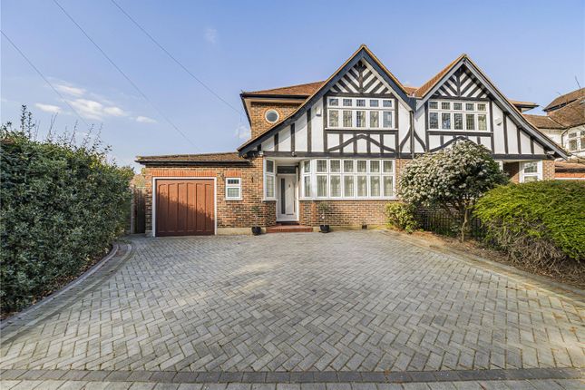 Husseywell Crescent, Bromley, BR2 3 bed semi