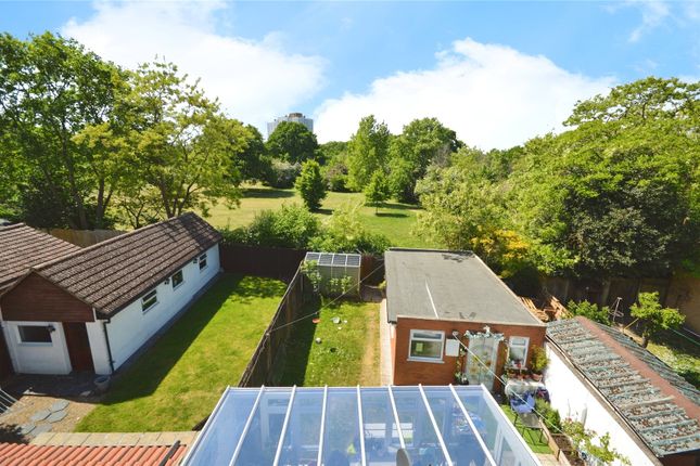 Wyndham Crescent, Hounslow TW4 4 bed semi
