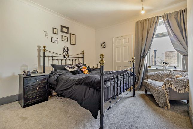 St. Johns Road, Doncaster DN4 2 bed terraced house for sale