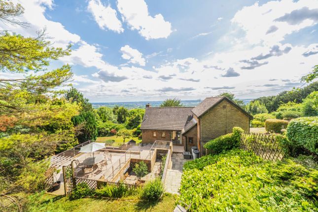 Warren Road, Chatham ME5 4 bed detached house for sale