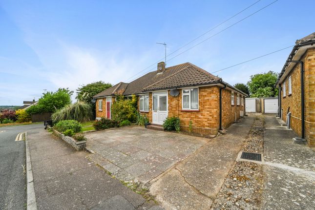 Tensing Gardens, Billericay CM12 3 bed semi