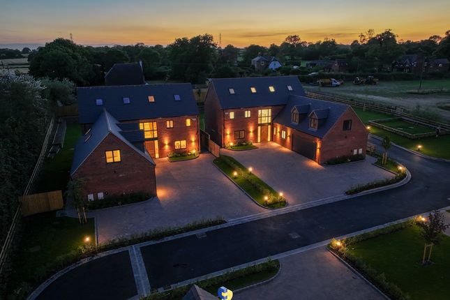 Washbrook Lane, Allesley, CV5 9RR 6 bed detached house for sale