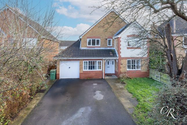 5 bed detached house