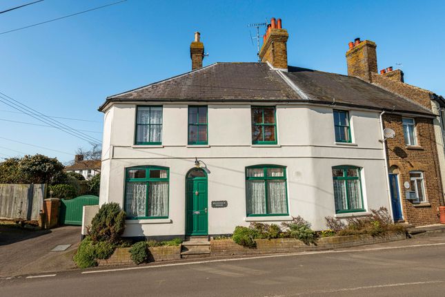 Conyer, Sittingbourne, ME9 4 bed end of terrace house for sale