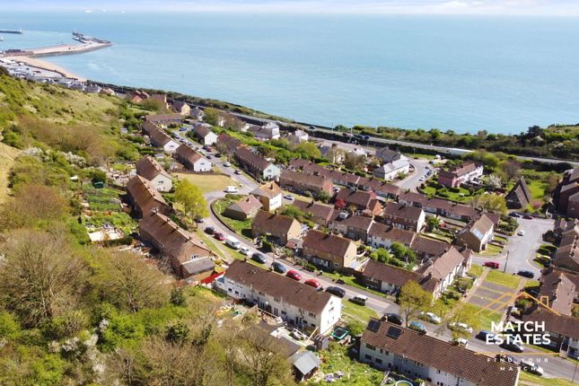 St. Georges Crescent, Dover CT17 4 bed end of terrace house for sale