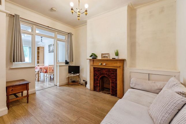 Long Lane, London 3 bed terraced house for sale