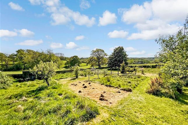 2 bed detached bungalow