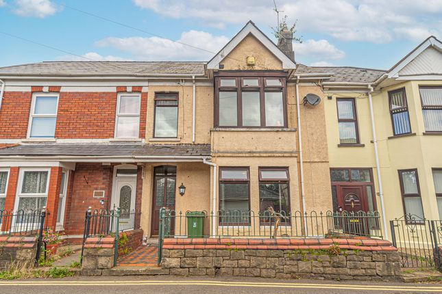 Victoria Road, Cwmfields, NP4 4 bed terraced house for sale