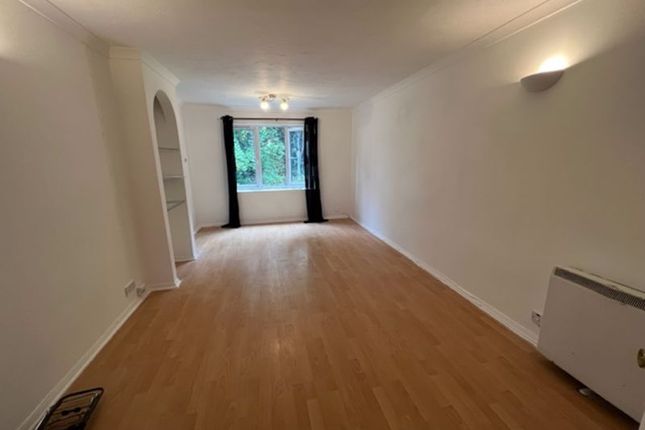 Pavilion Way, Edgware HA8 2 bed property for sale