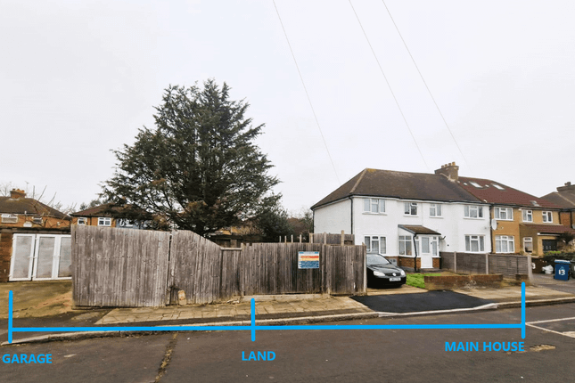 3 bed semi-detached house