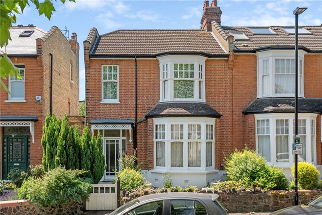 Collingwood Avenue, London, N10 4 bed property for sale