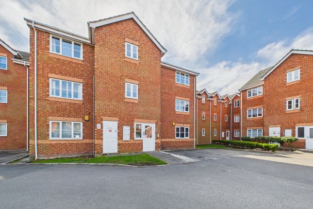 Medway Court, St Helens, WA9 2 bed flat for sale