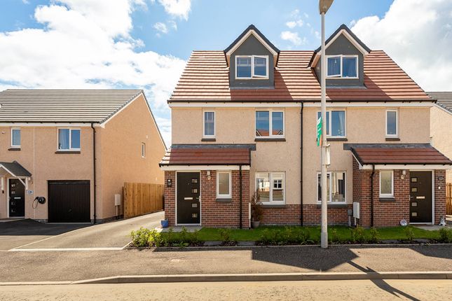 124 Sappi Road, Glenrothes, Markinch... 4 bed townhouse for sale