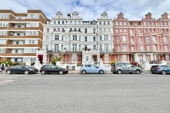 Cantelupe Court, De la Warr Parade... 1 bed flat for sale