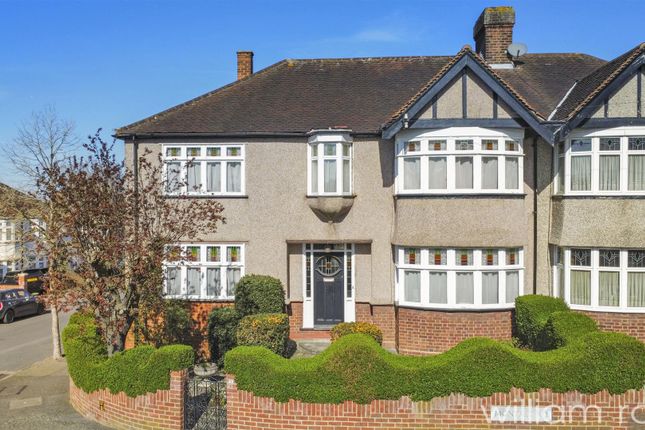 Montalt Road, Woodford Green IG8 4 bed semi