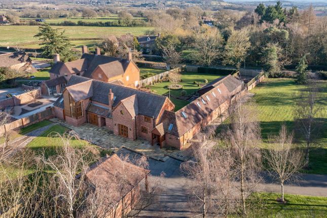 Brockhill Lane, Alvechurch, B48 7ED 5 bed barn conversion for sale