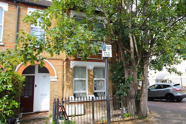 Westfield Road, London W13 2 bed maisonette for sale
