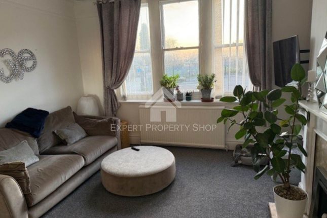 2 bed flat