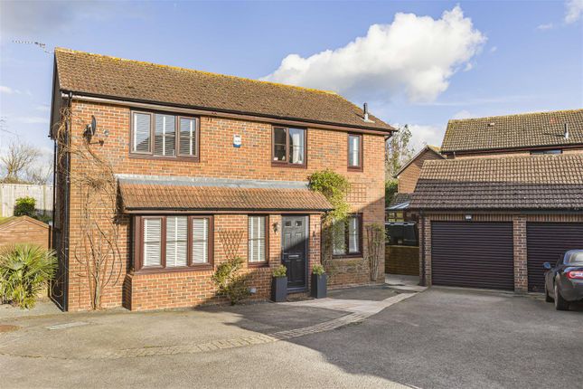 Sixpenny Lane, Chalgrove 4 bed detached house for sale