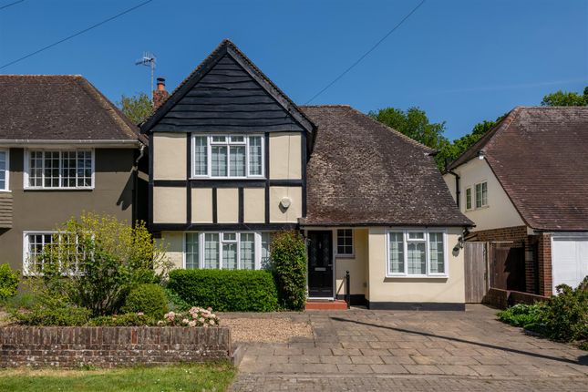 The Close, Horley 4 bed detached house for sale