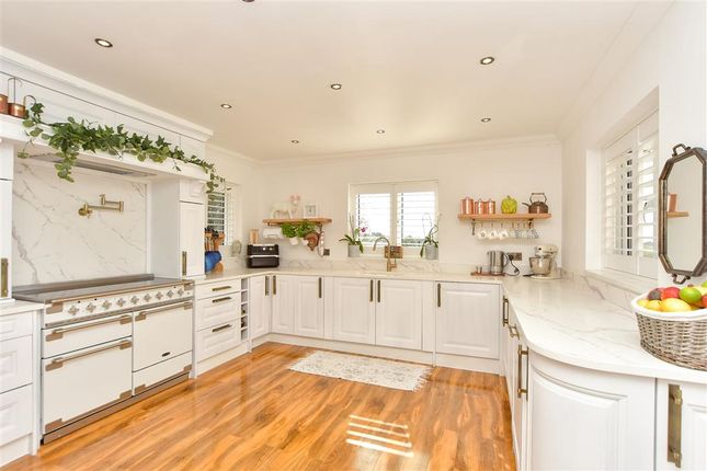Eastchurch Road, Eastchurch... 4 bed detached house for sale