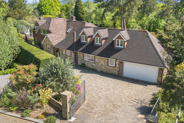 4 bed detached house