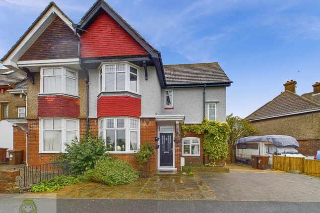 3 bed end terrace house