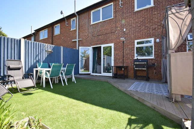 2 bedroom maisonette for sale