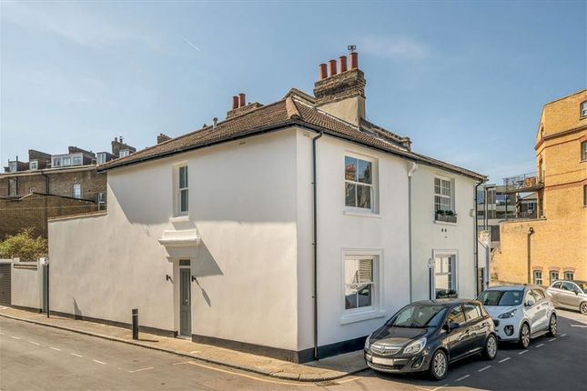Osborn Terrace, London SE3 2 bed house for sale