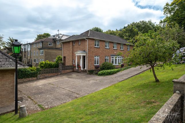 Chatsworth Avenue, Shanklin 5 bed detached house for sale