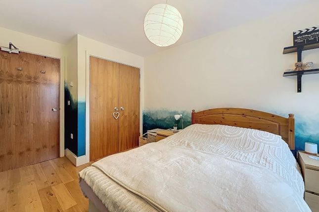 Atlas House, Falcon Drive, Cardiff Bay 1 bed apartment for sale