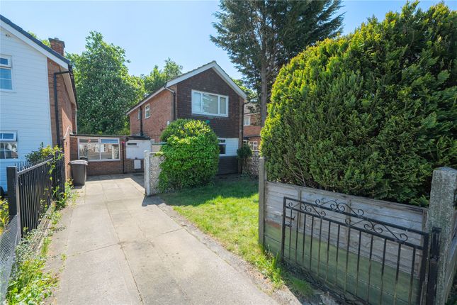 Shadwell Lane, Leeds, West Yorkshire 3 bed link detached house for sale
