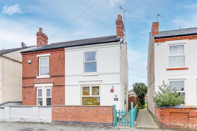 2 bedroom semi-detached house for sale