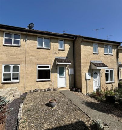 Chamberlain Road, Chippenham 2 bed terraced house for sale