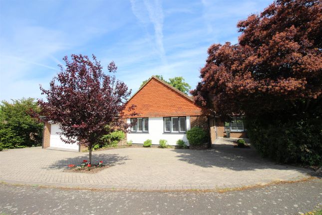 Cherry Orchard, Ashtead KT21 2 bed detached bungalow for sale
