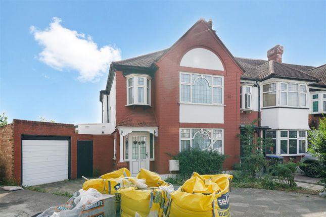 East Court, Wembley 3 bed end of terrace house for sale