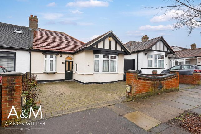 2 bedroom semi-detached bungalow for sale
