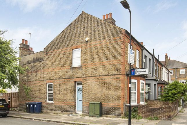 Cambridge Road, London W7 3 bed house for sale