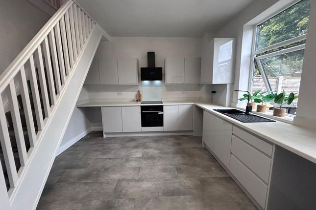 Stoneclough Road, Radcliffe 2 bed terraced house for sale
