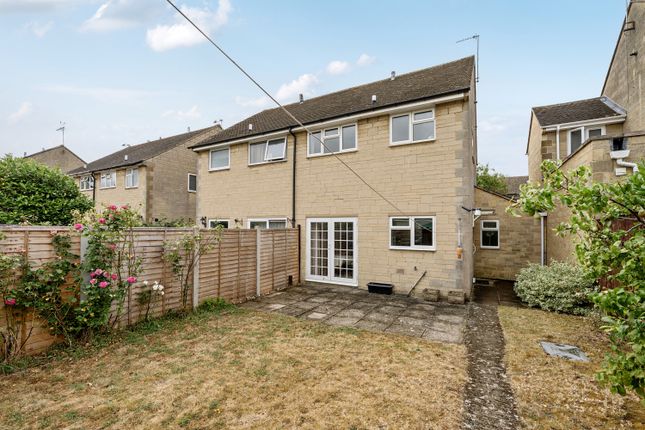 Ampney Orchard, Bampton, Oxfordshire... 3 bed semi