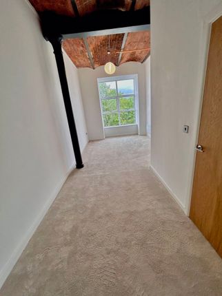 2 bed flat